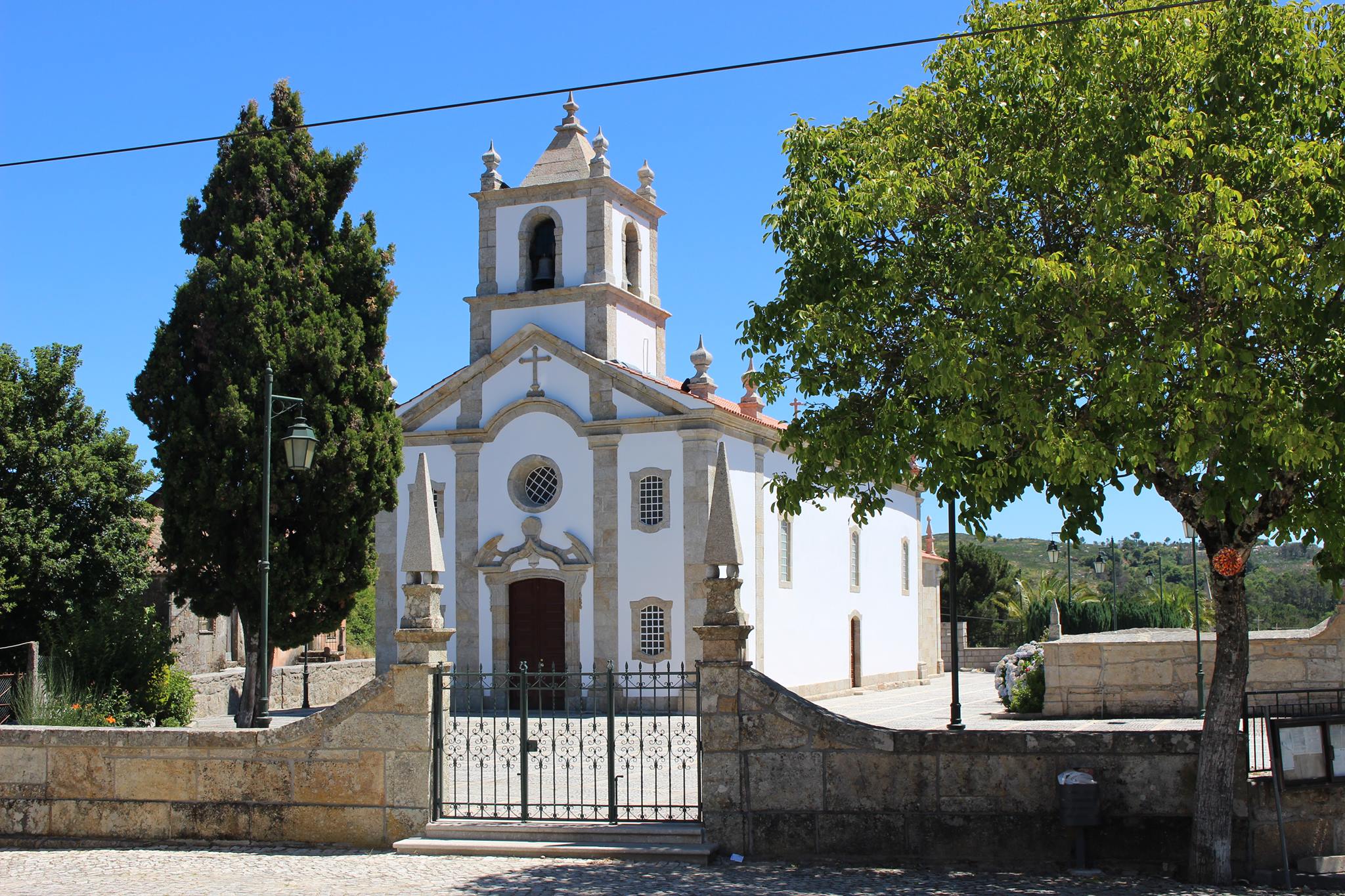 Igreja Matriz de Vila Cova à Coelheira