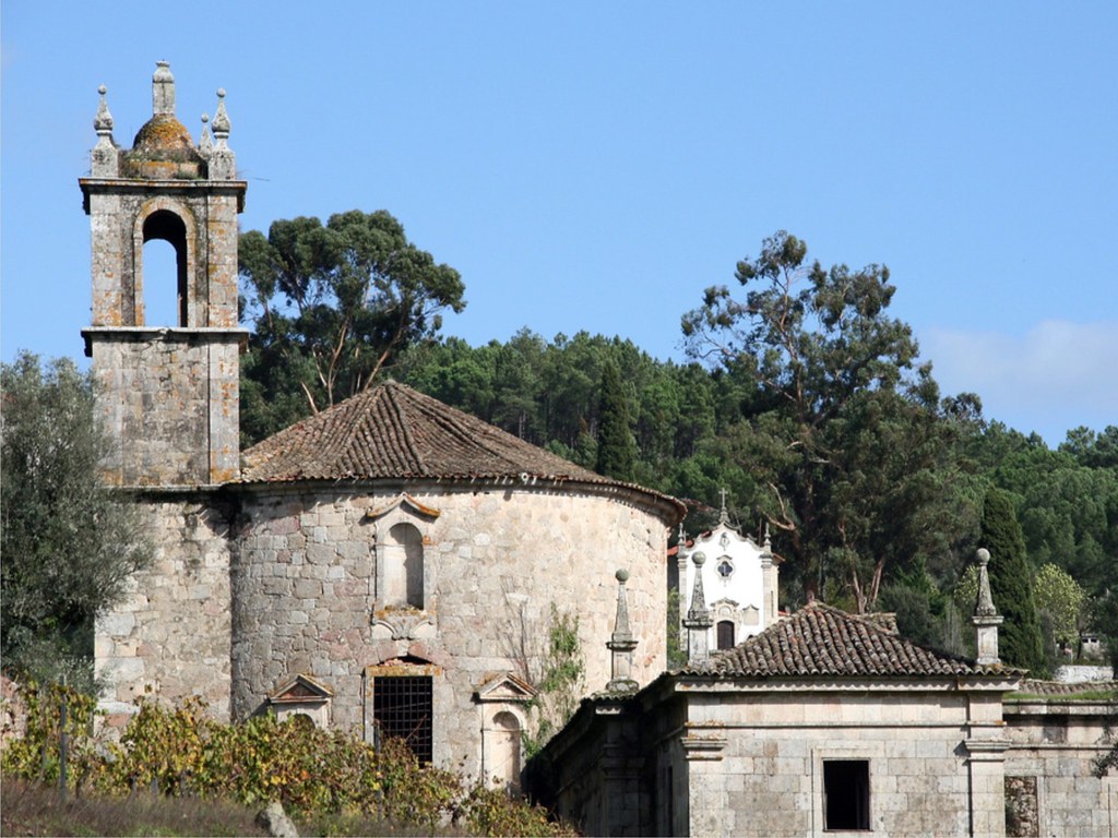 Mosteiro de Santa Maria de Maceira Dão